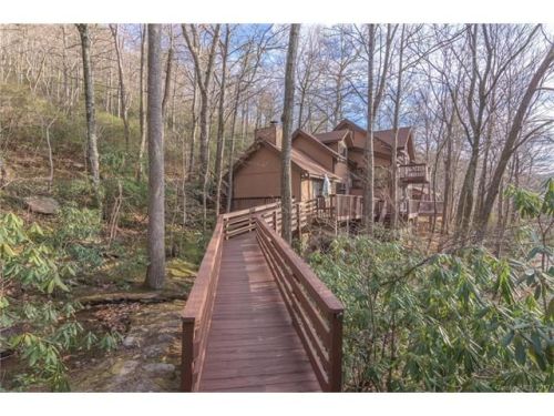 339 Summer Haven Rd, Swannanoa, NC 28778-3526