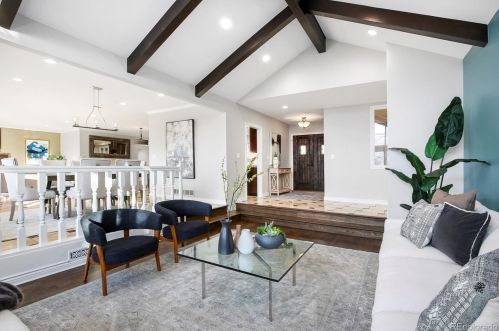 6080 Harvard Dr, Aurora CO 80227-4028 exterior