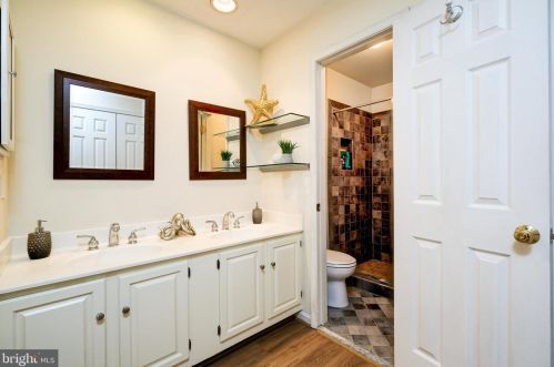 2612 Belle Crest Ln, Silver Spring MD 20906-3173 exterior