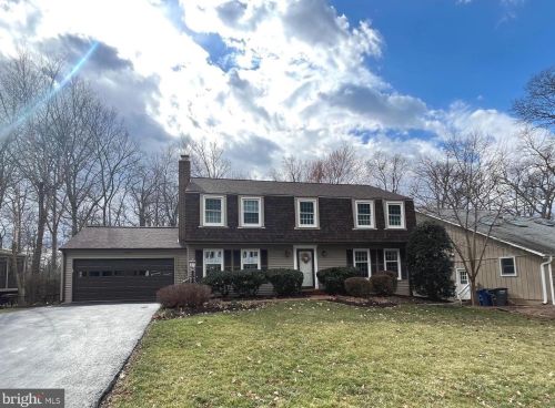 12865 Tewksbury Dr, Herndon, VA 20171-2428