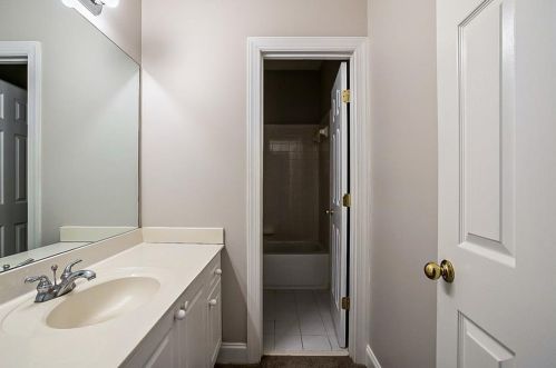 1430 Montclair Ct, Smyrna GA  30080-6101 exterior