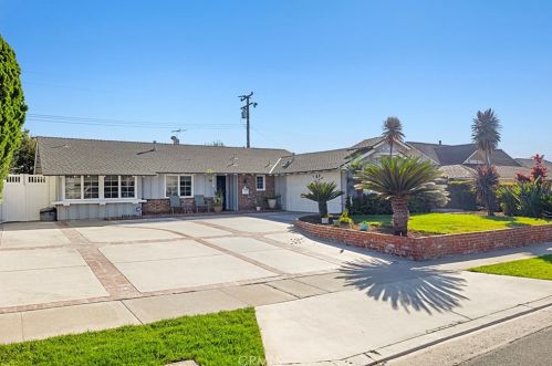 114 Borromeo Ave, Placentia, CA 92870-2205