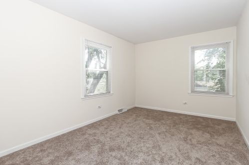 258 El Paso Ln, Carol Stream IL  60188-1737 exterior