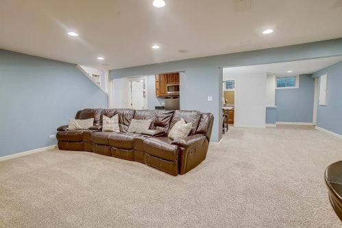 1550 Hawthorne Pl, Bannockburn IL  60015-2008 exterior