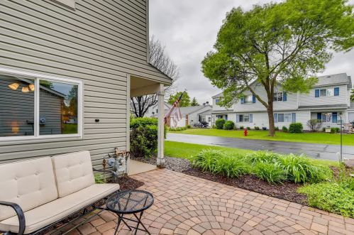 15947 Granada Ave, Saint Paul MN  55124-6319 exterior