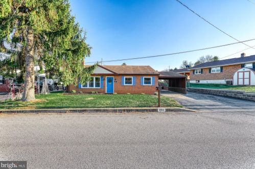 884 Taxville Rd, York, PA 17408-4817