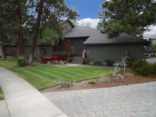 19646 Harvard Pl, Bend, OR 97702-3368