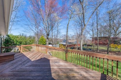 5 Derrygally Cir, Kinnelon, NJ 07405-3017