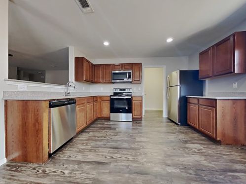 9025 Puerto Vista Dr, Fort Worth TX  76179-7212 exterior