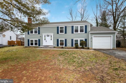 506 Pembrook Ct, Herndon, VA 20170-3128