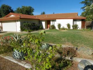 1105 Carey Ave, Clovis, CA 93611-2015