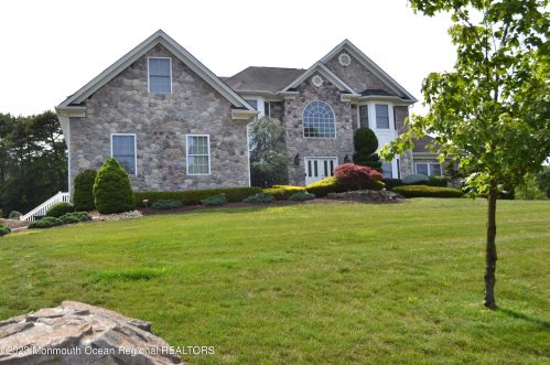 2 Opal Ct, Jackson Twp, NJ 08527-1391