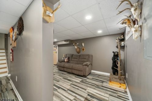 105 Carter Ter, Hackettstown NJ  07840-1002 exterior