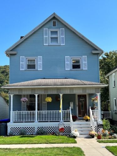 544 Elk St, Franklin, PA 16323-1046