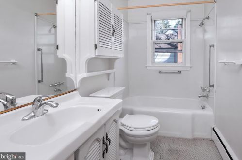 19 Federal City Rd, Trenton NJ 08638-1307 exterior