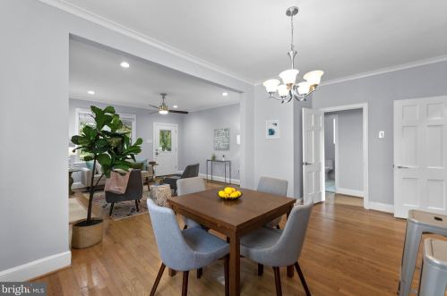 821 Bonifant St, Silver Spring MD 20910-5530 exterior