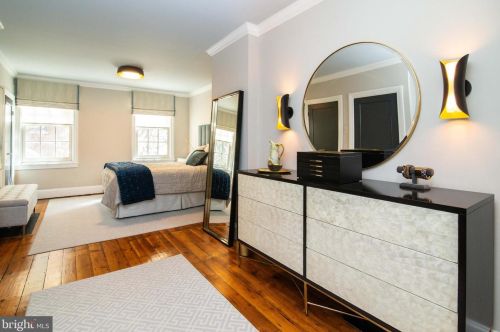 312 Juniper St, Philadelphia PA  19107-5818 exterior