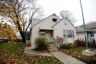 2110 California St, Minneapolis MN  55421-2602 exterior