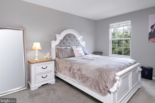 16 Lalor St, Trenton NJ  08611-3504 exterior