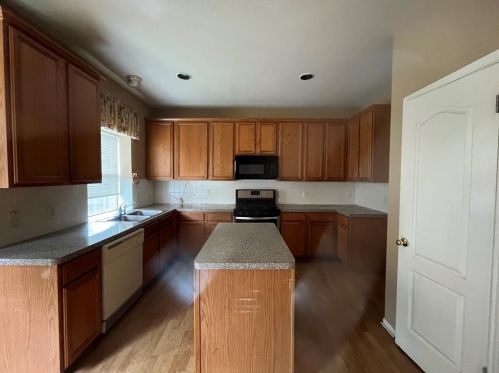 3525 Bratton Ridge Xing, Austin TX  78728-3676 exterior