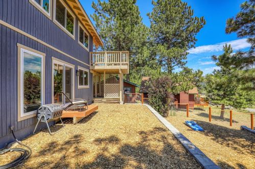 12211 Highland Ave, Truckee CA  96161-1722 exterior