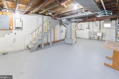 302 Cooper Ave, Camden NJ 08107-2107 exterior