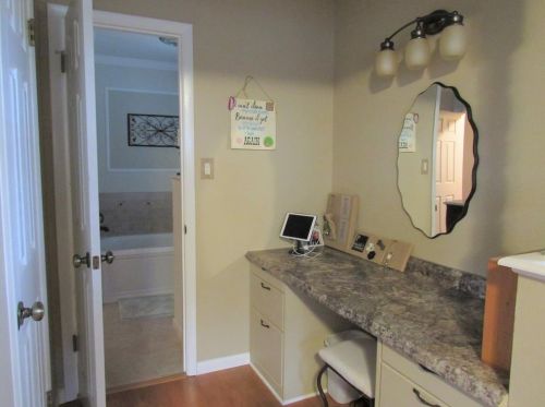 716 Candlewood Rd, Fort Worth TX  76103-1114 exterior