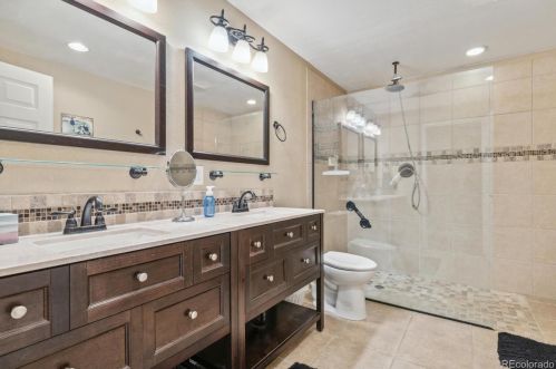 5009 Biloxi Way, Aurora CO 80016-5854 exterior