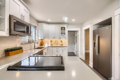 3221 Grant St, Englewood CO 80113-6829 exterior