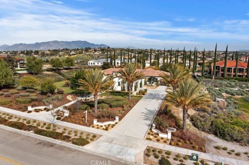 1769 Green Orchard Pl, Riverside CA  92508-8746 exterior