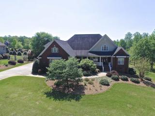 205 Golden Willow Ct, Easley, SC 29642-8296