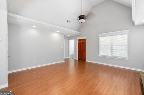 56 Cedar Creek Dr, Forsyth, GA 31029-5155