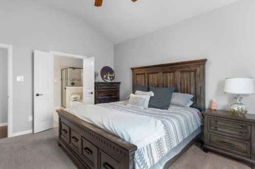 928 Albany Dr, Fort Worth TX  76131 exterior