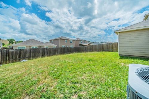 14271 Greenhaw Ln, Dallas TX 75253-5081 exterior