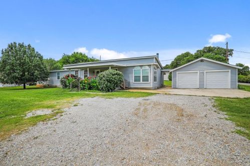 6232 Tenderfoot Trl, Fort Worth TX  76135-9286 exterior