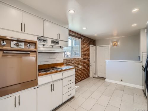 2759 Washington St, Englewood CO  80113-1675 exterior