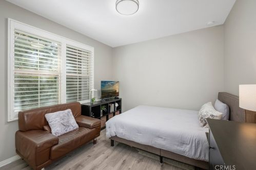 254 Kempton, Irvine CA  92620-2154 exterior