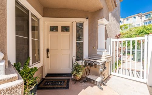 2156 Camellia Ln, Fullerton, CA 92833-4906