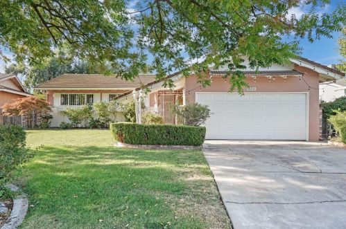620 Macduff Ave, Stockton, CA 95210-1840