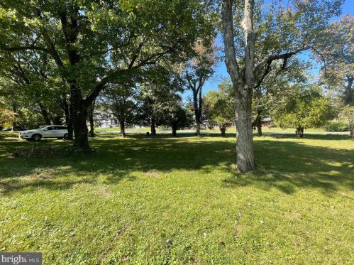 4025 Travis Pkwy, Annandale, VA 22003-2528