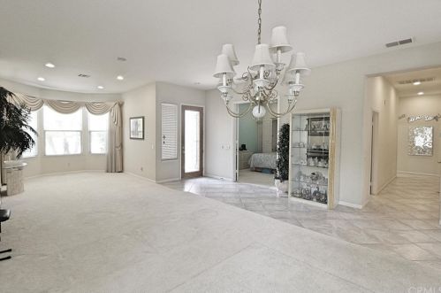 5612 Ridgeview St, La Verne, CA 91750-2101