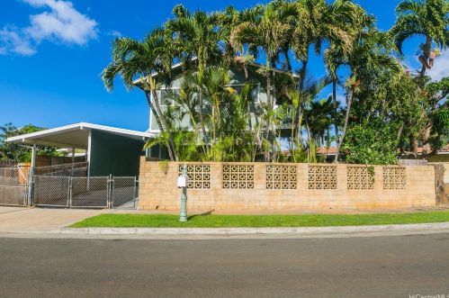 84-687 Manuku St, Nanakuli, HI 96792-1852