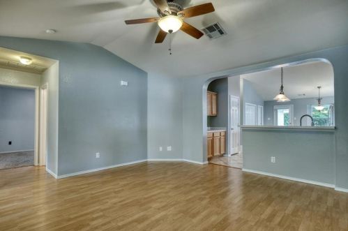 5250 Hartson, Uhland TX  78640-4327 exterior