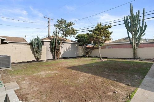11738 Garetal St, Whittier CA  90670-3636 exterior