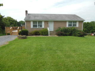 1142 Mcghee Rd, Bedford, VA 24523-1861