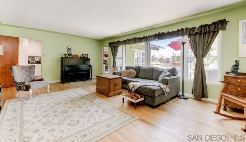 6737 San Miguel Ave, Lemon Grove, CA 91945-1328