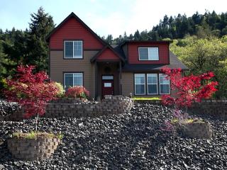 395 Winchester Creek Ave, Winchester OR  97495-8947 exterior