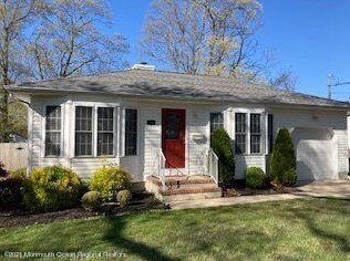 1007 Ocean Ave, Point Pleasant Beach, NJ 08742-3345