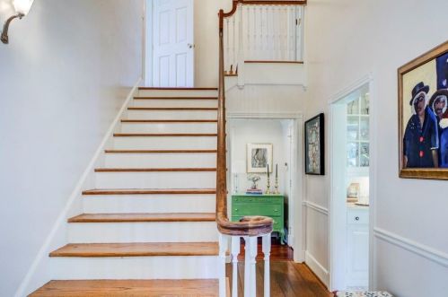 2 Emma Ln, Atlanta GA  30342-3836 exterior