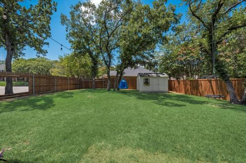 6856 Rolling Rdg Dr, Fort Worth TX  76182-7020 exterior